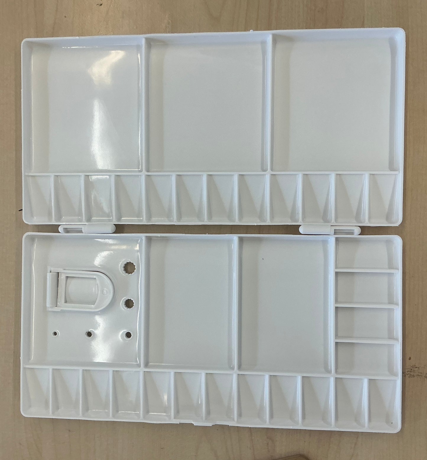 Large Square Plastic Watercolour Palette (28 Wells)