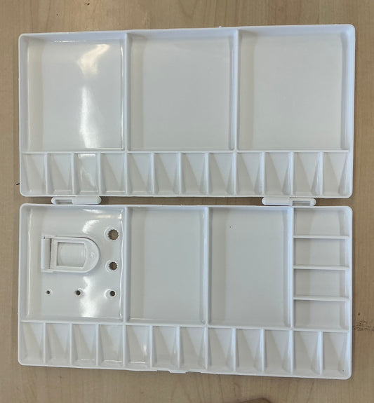 Large Square Plastic Watercolour Palette (28 Wells)